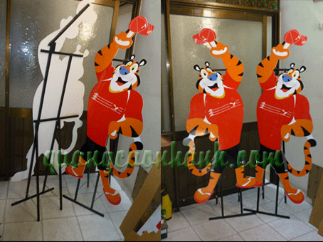 Standee diecut