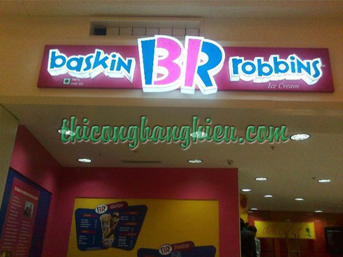 Bang-hieu-Baskin-Robbin